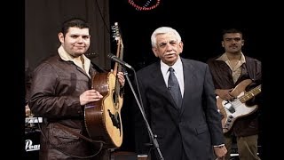 Duelo - &quot;Un minuto mas&quot; y &quot;Un beso&quot;