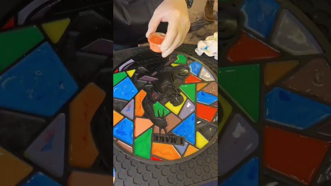 Made and amazing “Stained Glass” window with @TotalBoat #epoxyart #epoxy #resinpour #satisfying