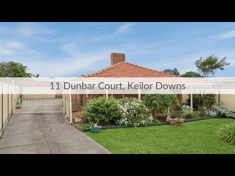 11 Dunbar Court, Keilor Downs, VIC 3038, 6 Kuwarto, 3 Banyo, House