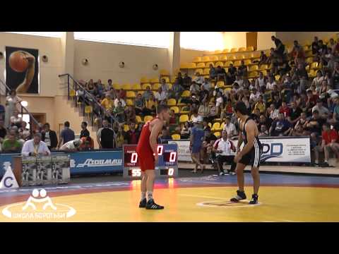 Kharko Dmitro UKR vs Harun Bozoglu TUR repechage 55kg.mp4