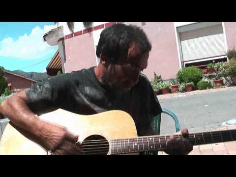 drunk street - guitarist caught in Spain by JUPPI hahaha real funny  folks !! 100 % original
