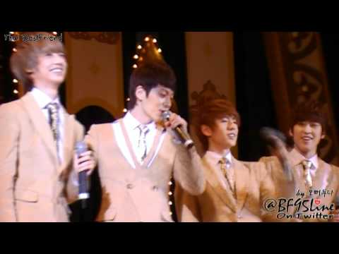 [FanCam] 111217 Boyfriend - ' Talk ' at Lotte World