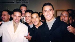 VEN MAMI PEGATE AQUI