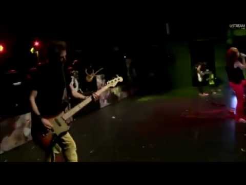 Here We Go Again - Paramore (Live at FBR15)