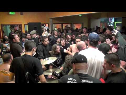 15 Los Dryheavers - Working Class Tragedy (Final Show 6-11-11)