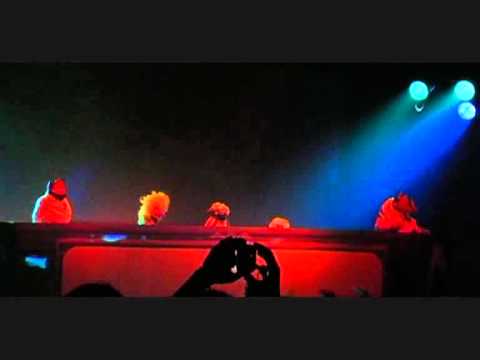 Puppetmastaz  / spitwalk + intro yoda