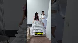 Download lagu The Struggle Behind the Super Big Wedding Dress⁉️#viralreels #viralvideos #fypシ゚viral #viralshorts mp3