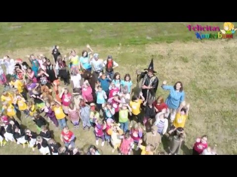Kindermusical Felicitas Kunterbunt aus der Vogelperspektive Staufenberg