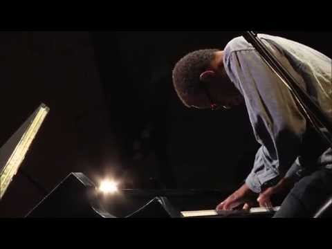 Matthew Shipp Trio "Root Of Things"