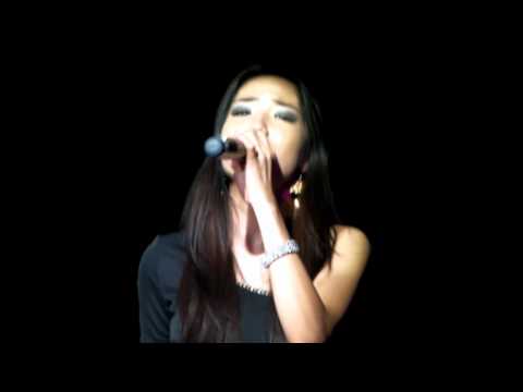 Super K-POP Singer BoMi 20111202 LIVE in Japan vol４