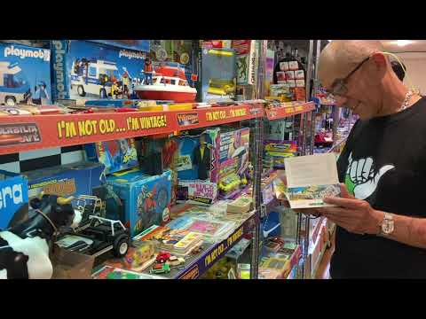 @LUPIGUETES de Colombia En el Museo Retro 80s Memorabilia Cafe de Mexico Vintage