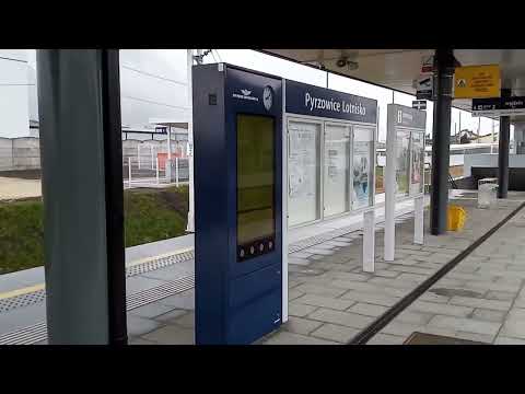 Pyrzowice lotnisko. Stacja kolejowa z widokiem na startujące samoloty.