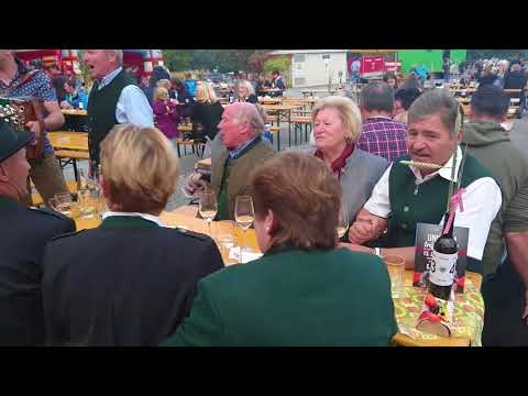 Musikverein Ligist-Krottendorf beim "Woaz und Wein" der FF Ligist