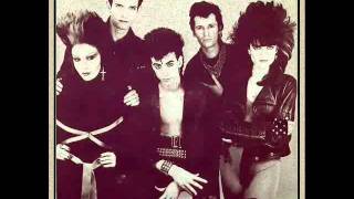 Terror en el Hipermercado (Maqueta) - Alaska y los Pegamoides