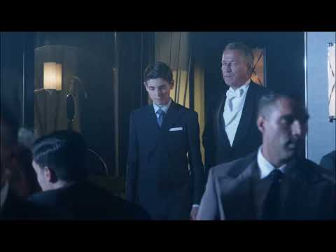 Bruce Wayne at Penguin's party (Gotham 3x05) 4/5