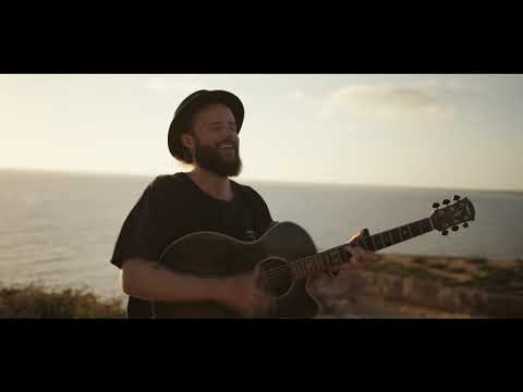 Niila - Lean On Me (Official Music Video)