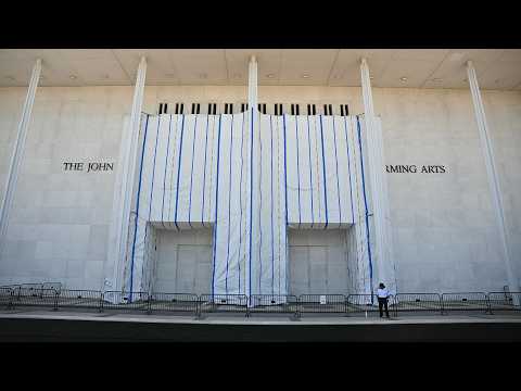 ケネディ・センターのミュージシャン、新たなステージを見つける (Kennedy Center Musicians Find New Stages)