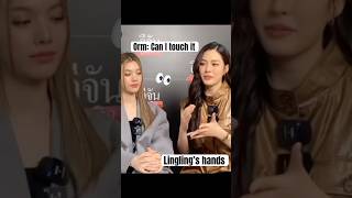 Download lagu That gaze…Orm looked at Lingling’s fingers 😭💅🔥 #lingorm #linglingkwong #ormkornnaphat mp3