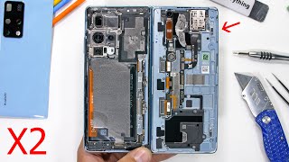 Does the Folding Huawei Mate X2 have Hidden Carbon Fiber? - Teardown!
