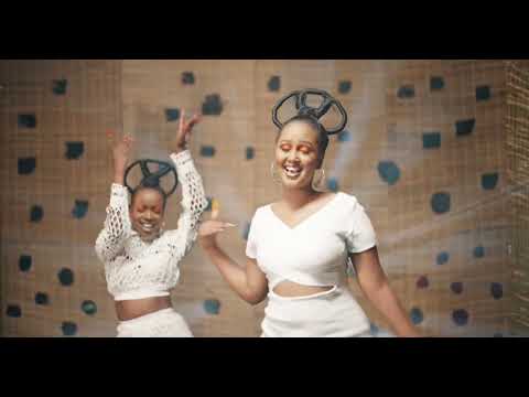 Monia Fleur - DARLING - ft Mo'w Kanzie (Official Video)