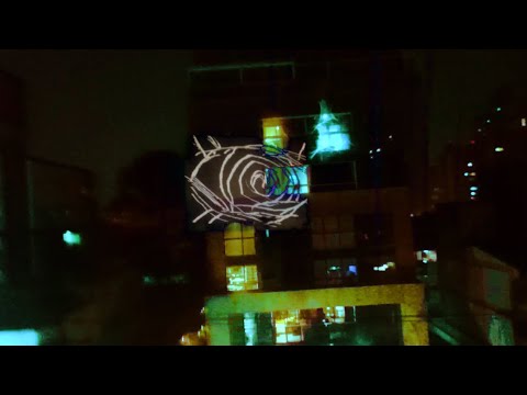 não tenho dormido muito mas continuo sonhando a cada piscada