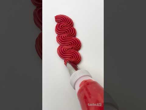 The unexpected secret to vibrant buttercream (without using heaps of food colouring)