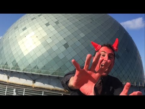Behind the scenes: The devil Adamthewoo (TDW 1666)