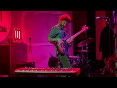 Fernando Lamadrid, improvisación con Looper. Sala Tempo, Madrid.