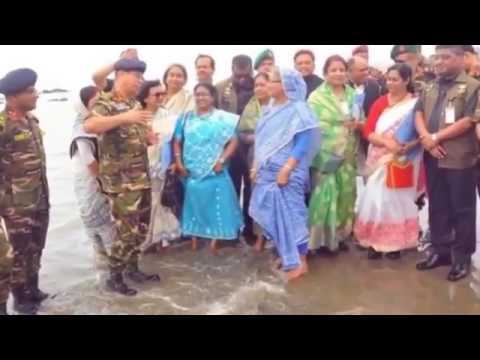 Prime Minister Sheikh Hasina walked barefoot on the Cox's Bazar beach!