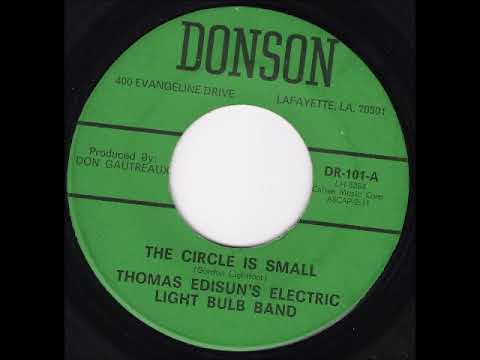 Thomas Edisuns Electric Light Bulb Band - The Circle Is Small