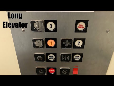 1989 Long Hydraulic Elevator @ The Magic House - Kirkwood, MO