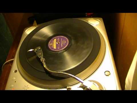 Wrapped Up In A Dream - Do Ray And Me (Commodore)