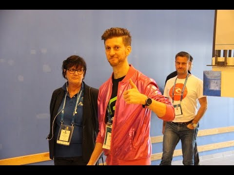 ADAM BOBROW TABLE TENNIS PRO PLAYER ITTF COMMENTATOR AT #ITTFWORLDS2018