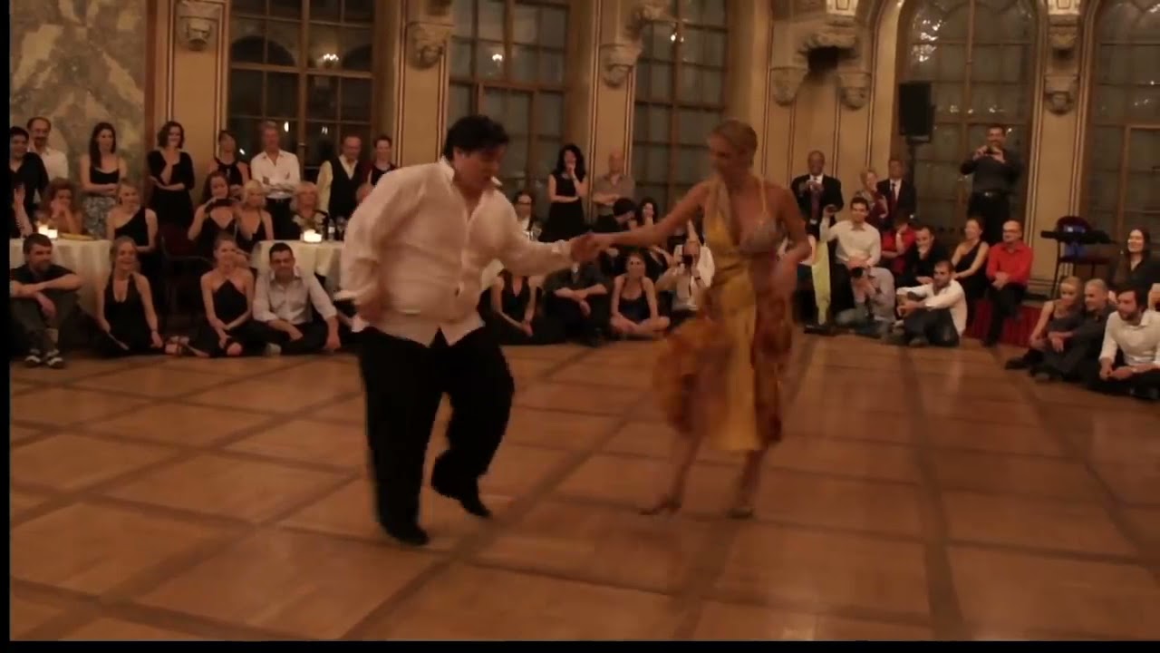 Can you believe it ? Alejandra Mantiñan & Aoniken Quiroga dance Rock & Roll !