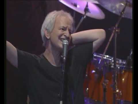 Shalom Hanoch - I got high at the bar (Live 2005) - English Subtitles