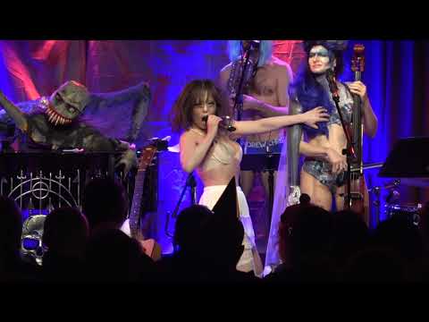 The Skivvies and Diana Huey - Ghost Medley