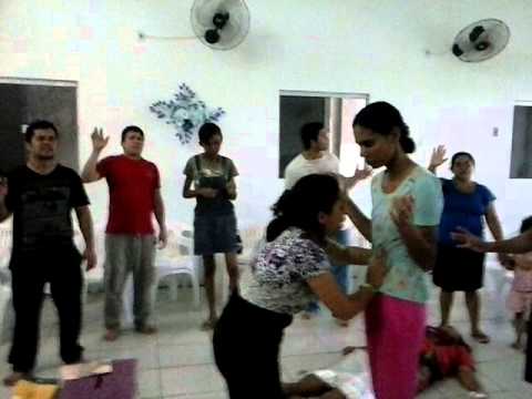 muitas curas e milagres batismo no espirito Santo em grande cruzada Martelo de Jeová em belém pastor