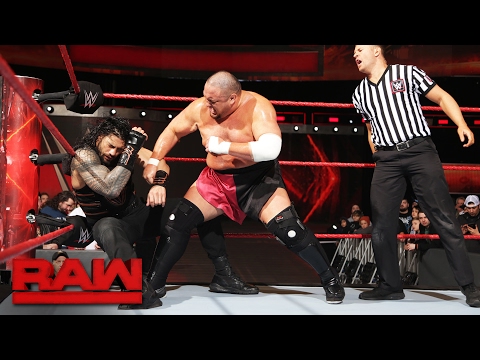 Video: Samoa Joe vs. Roman Reigns from Raw