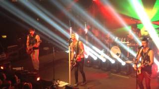 Marianas Trench - Burning Up (Live) 11 22 2015