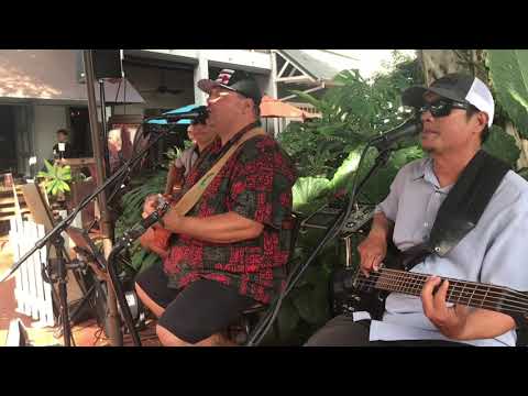 Kauai: John Rivera Music Hawaiian Band