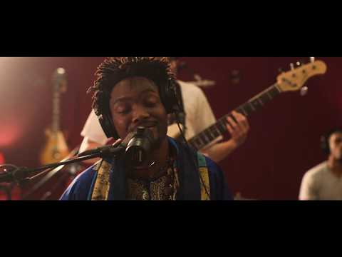 Ayotemi - On & On (Live at the Parlor Studio)