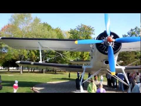 Samolot Wielozadaniowy An-2 tzw. Antek - Mielec - 30 wrzesień 2012 - HD