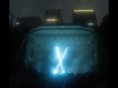 アンディ・ボルグがステージ40周年を大規模な「シュラーガー・ファン」ショーで祝う