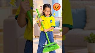 هو انا برص همشي علي الحيطه 😂😂 #چوچا #comedy