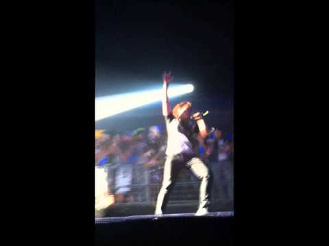 [fancam] 130803 Sungmin - Dancing Out #SS5BKKDay1