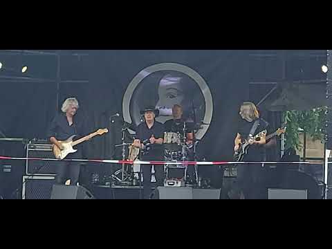 Twelve Bar Blues Band...