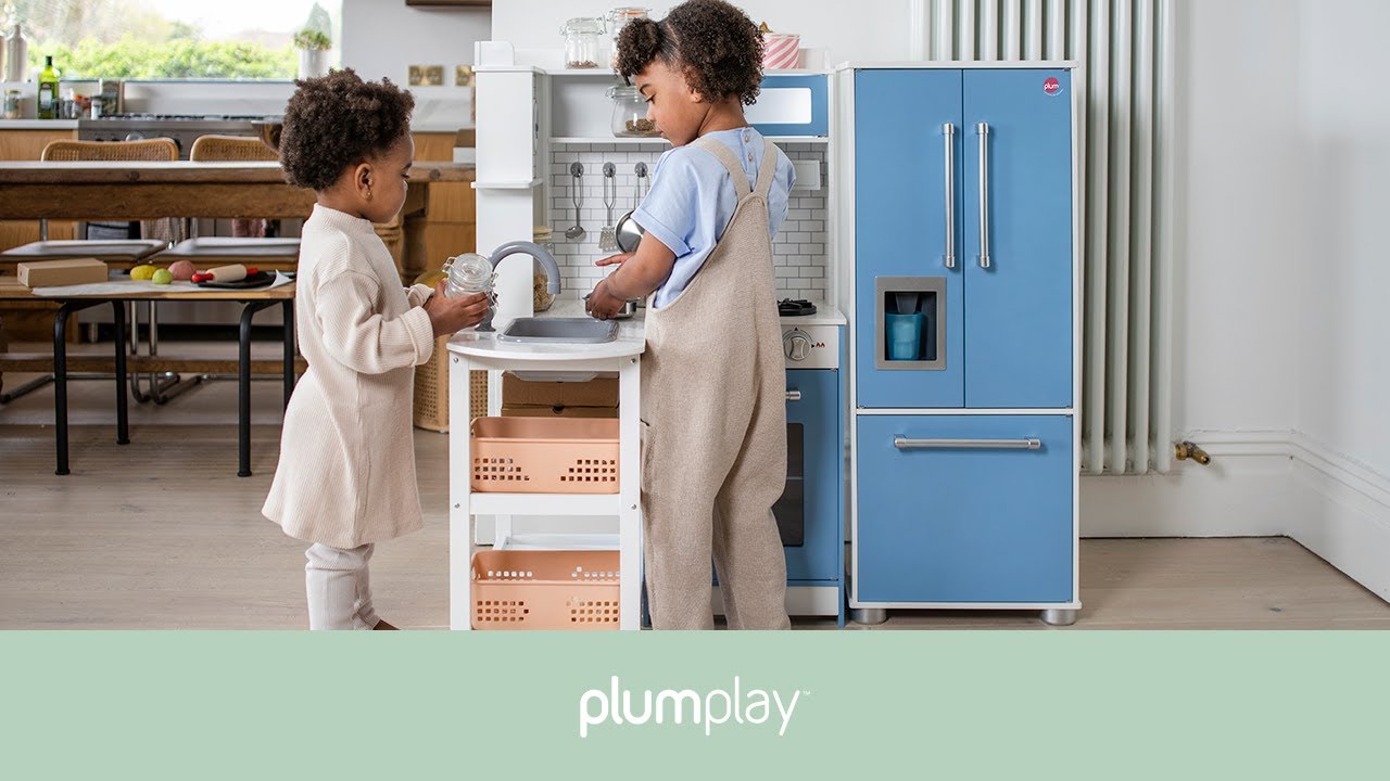 8 Benefits of Play Kitchens for Children