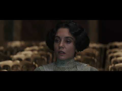 QUI RIDO IO - Clip "Tu di chi sei figlio"