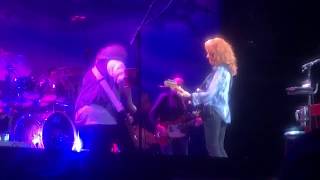 Bonnie Raitt – Need You Tonight, Live at the Pinnacle Bank Arena, Lincoln, NE (2/20/2019)