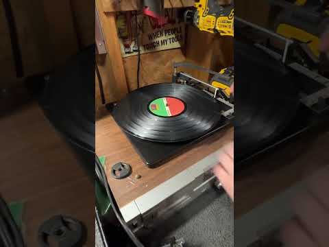 Playing a warped AC/DC vinyl record. #acdc #classicrock #vinylrecords #vinylcommunity #vinyljunkie